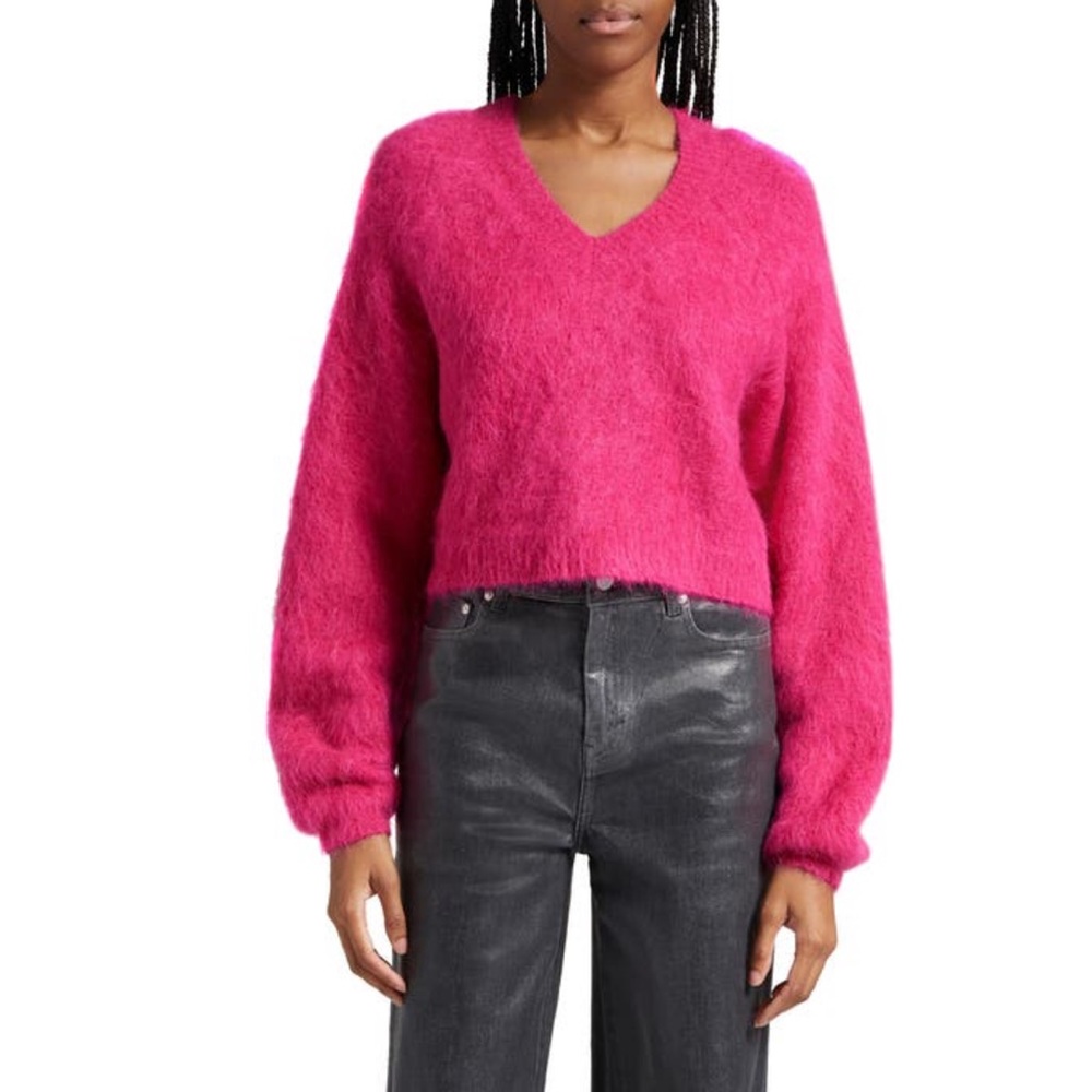 Fuzzy Alpaca V neck sweater